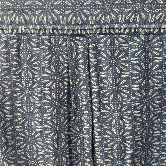 Express Men's Sun-Floral Patterned Denim Shirt-jacket - Picture 9 of 9